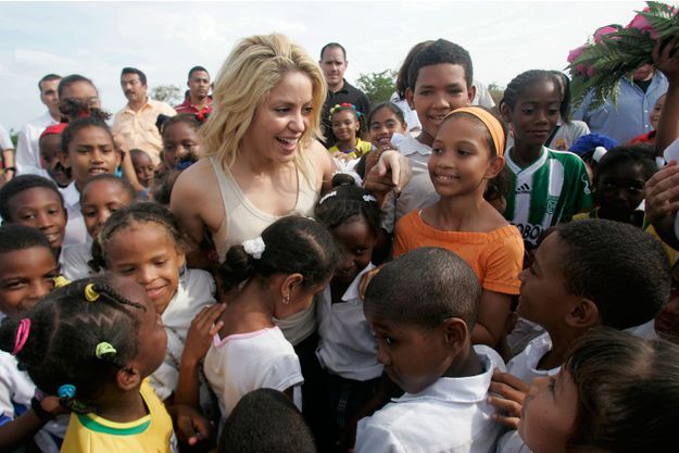 Shakira une chanteuse au grand cœur