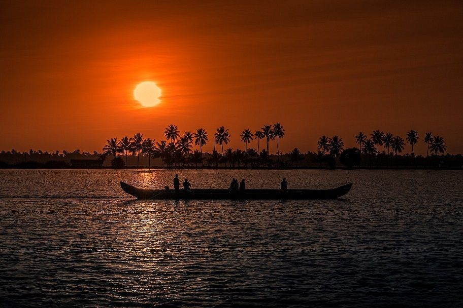 Les pêcheurs de Cochin Kochi seront à admirer jusqu'au coucher de soleil lors de croisières en Inde