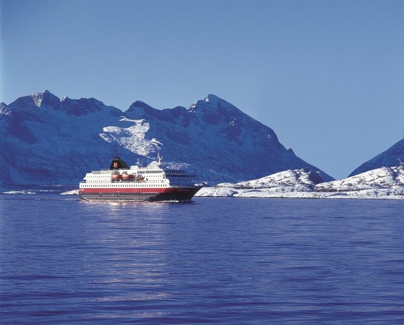 Découvrez les fjords et l'engagement responsable d'Hurtigruten