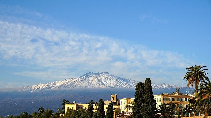 Découvrez le sommet de la Sicile avec le mont Etna lors de votre croisière en Sicile