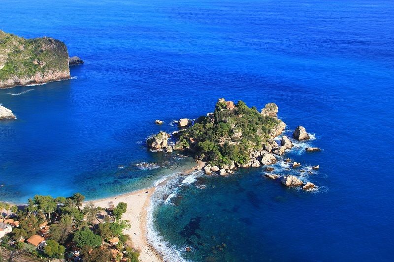 en route pour la Sicile pendant votre croisière à travers les plus belles îles de la méditerranée