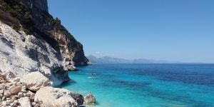 Découvrez les eaux turquoises de la méditerranée à travers une croisière dans les îles