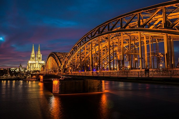 Faites escale à Cologne lors de votre descente du Rhin en bateau
