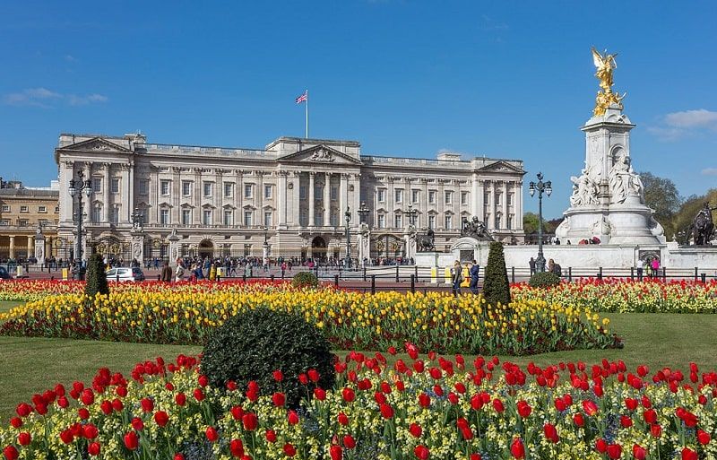 Explorez Buckingham Palace lors de votre croisière à Londres !